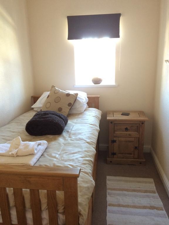 The Lodge Swindon Esterno foto