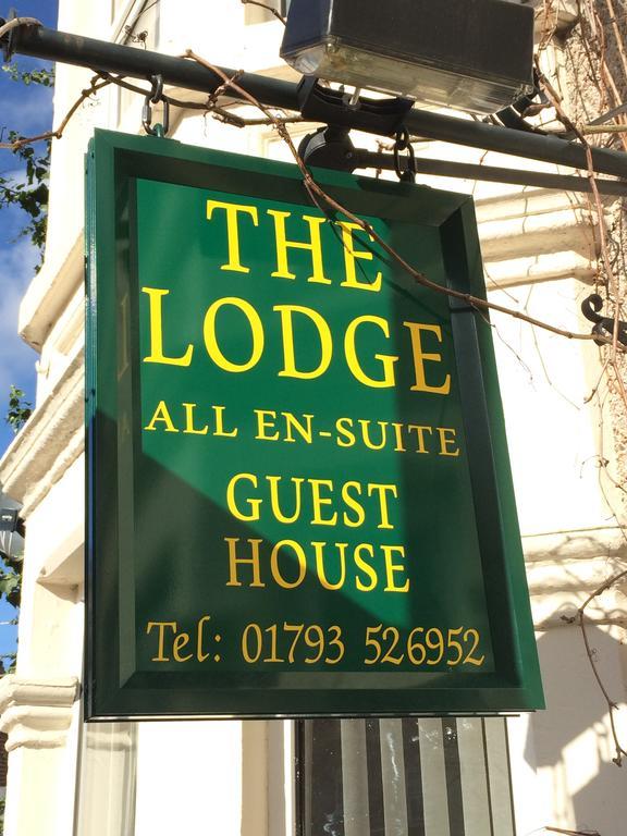 The Lodge Swindon Esterno foto