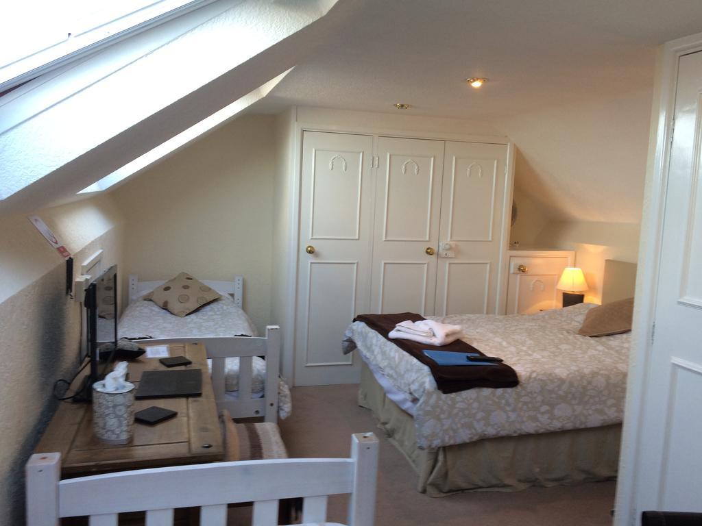 The Lodge Swindon Esterno foto