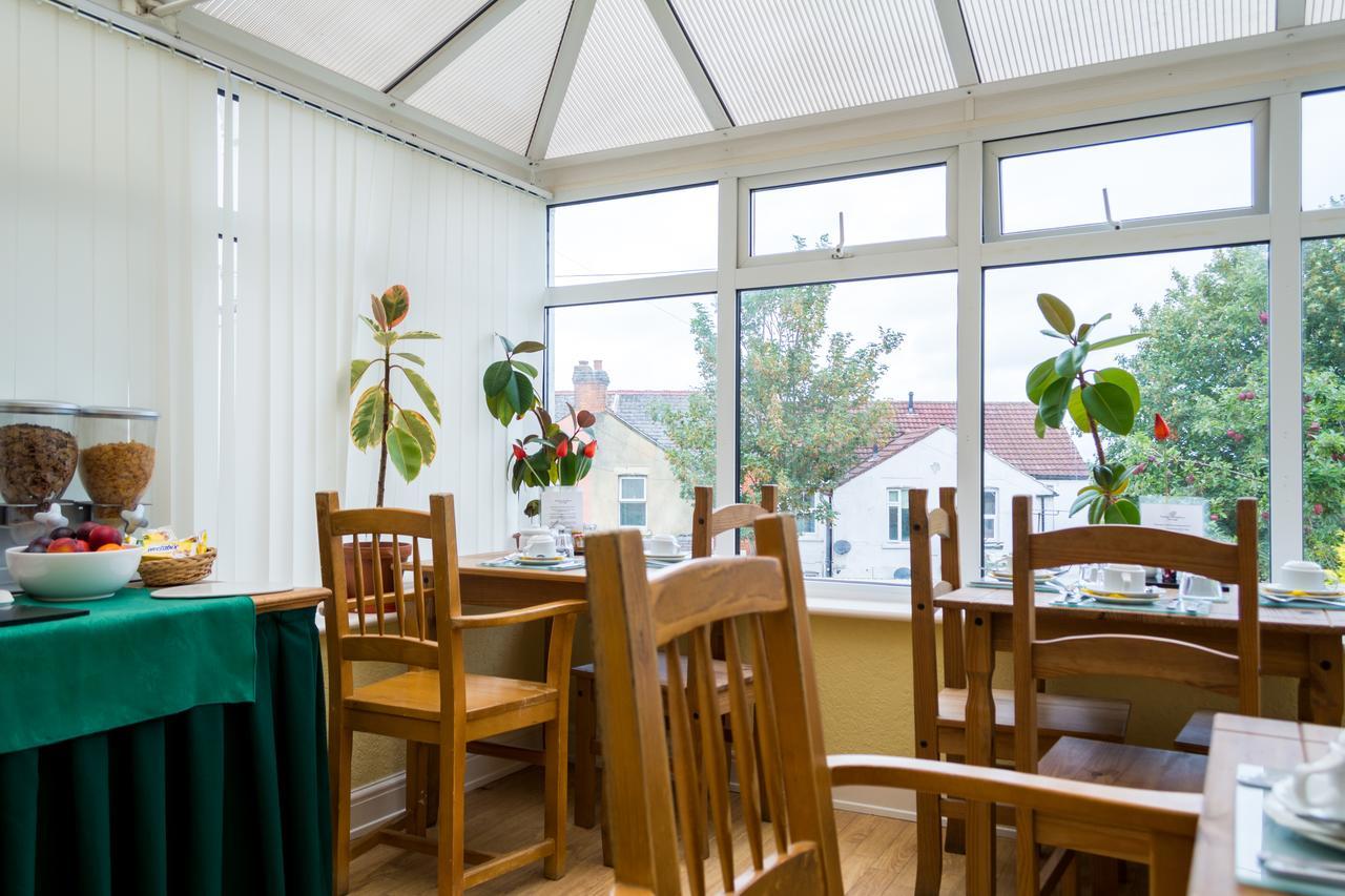 The Lodge Swindon Esterno foto